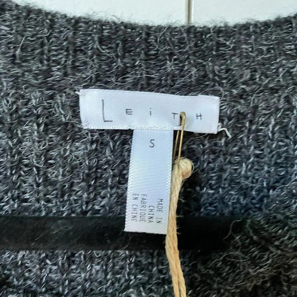 NWT Leith  Braided Twisted Sleeve Charcoal Knit Sweater Womens Small - Picture 3 of 6